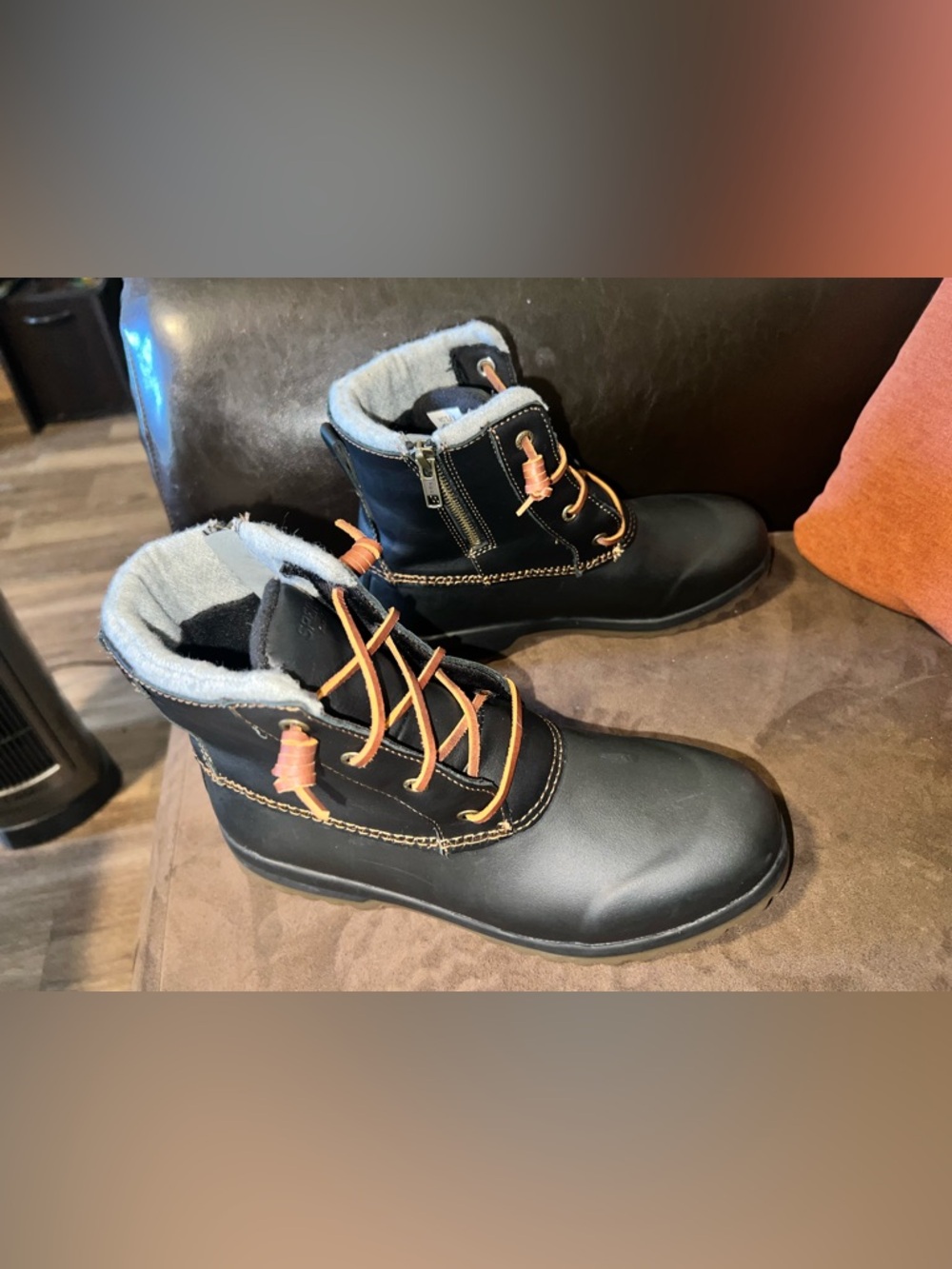 Sperry Women's Maritime Repel waterproof snow boots size 8M